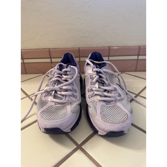 Nike Air Max Running Shoes Women's Size 6.5 Purple Athletic Comfort Sneakers - Picture 2 of 7